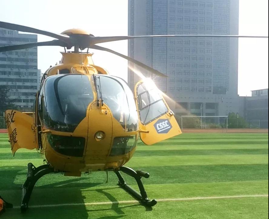 中國(guó)船舶防控抗疫航空救援隊(duì)直飛宜昌、溫州